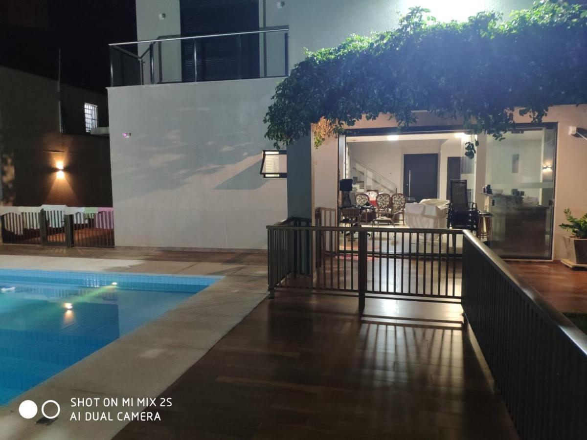 Villa Casa moderna no centro próxima a atrações turísticas Foz do Iguaçu Exterior foto